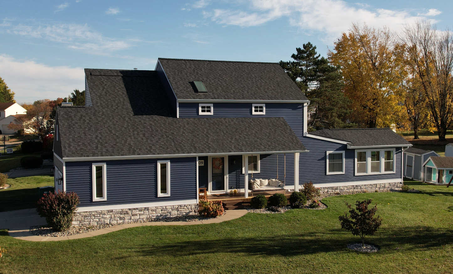 Brunette Home Improvement